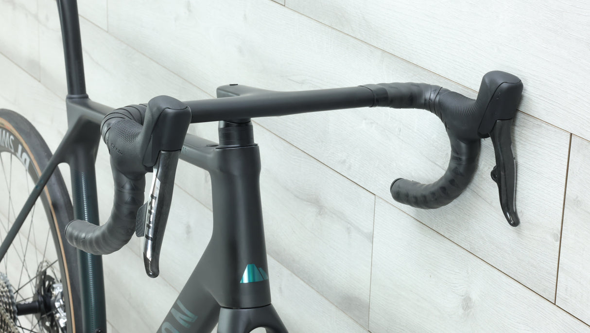 2023 Canyon Endurace CFR AXS Road Bike - Large