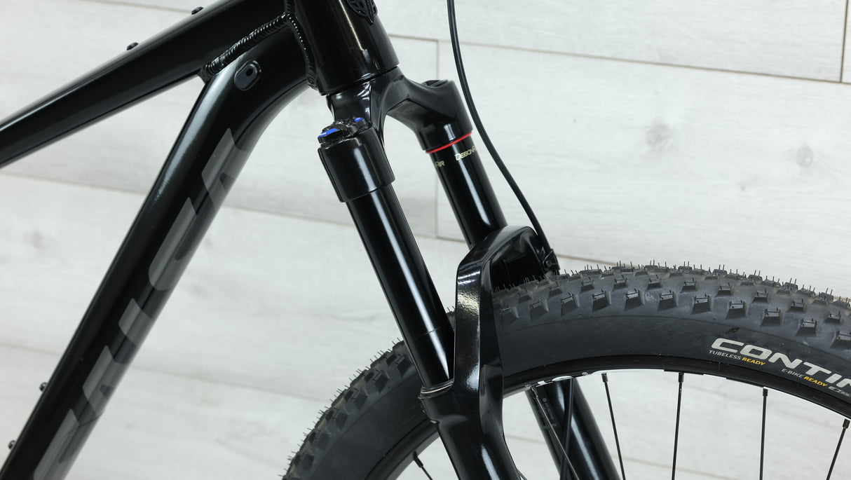 Gato de madera de salsa 2023