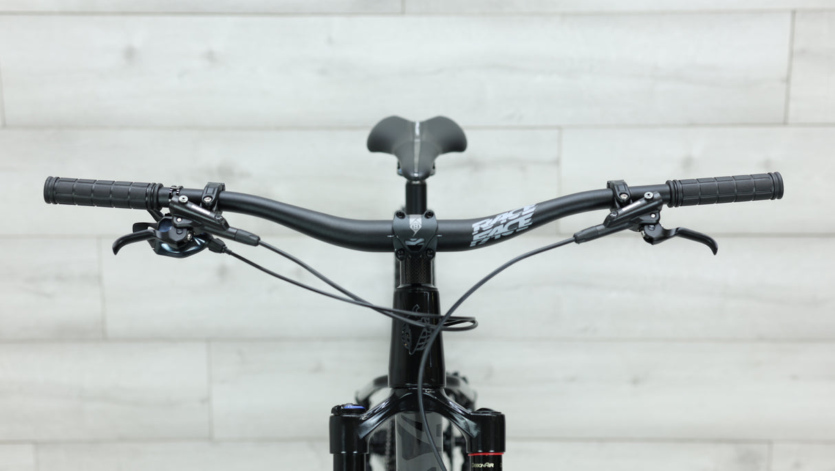 Gato de madera de salsa 2023