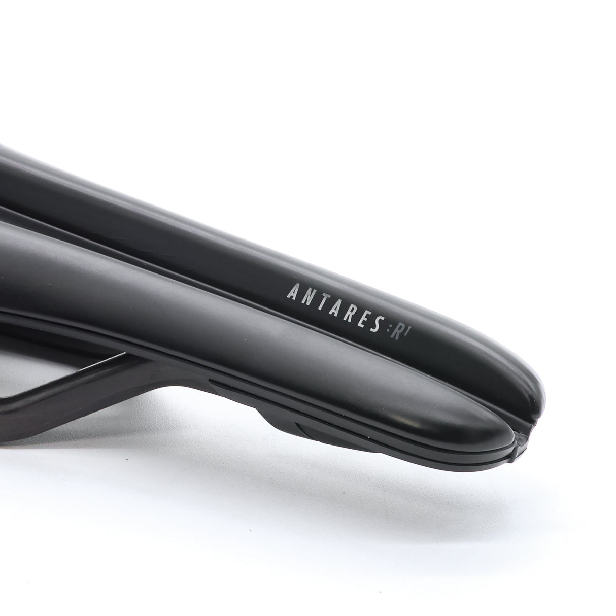 Fizik Antares R1 Versus Evo Carbon Road Bike Saddle - 139mm