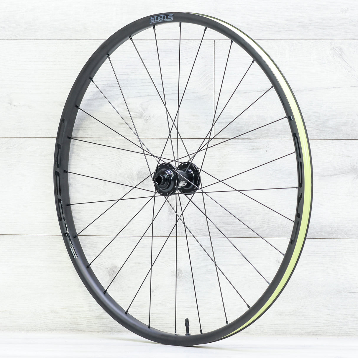 Stans Crest CB7 Carbon 29 Mountain And Gravel SRAM XDR - Front Wheel