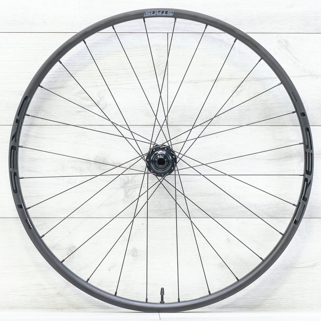 Stans Crest CB7 Carbon 29 Mountain And Gravel SRAM XDR - Front Wheel