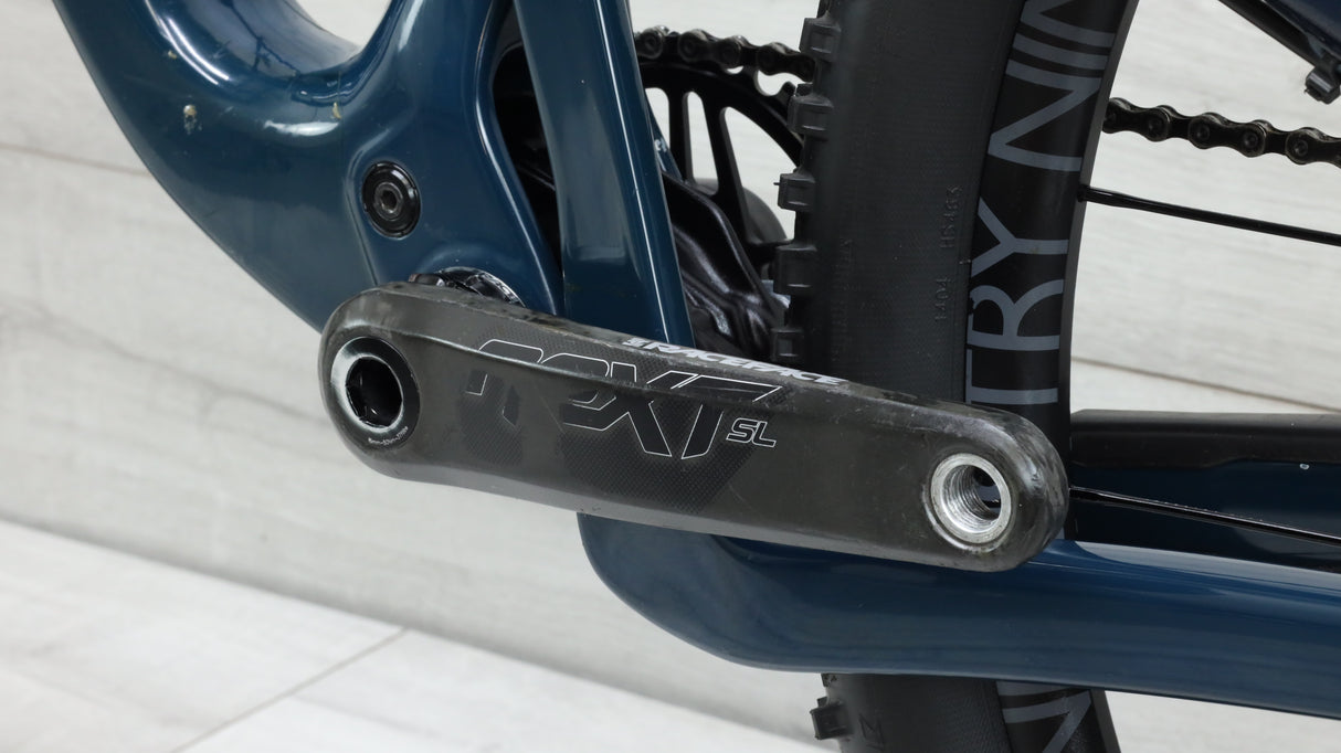 2018 SANTA CRUZ 5010 CARBON Mountain Bike - Large