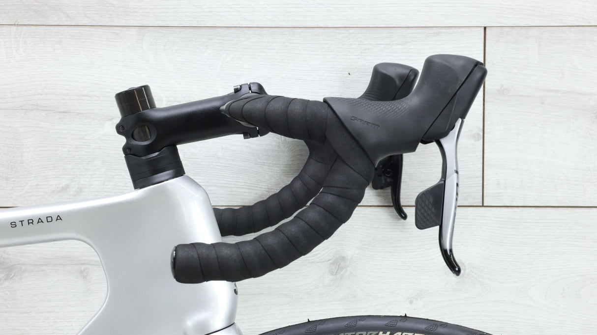 2023 3T Strada Fuerza AXS