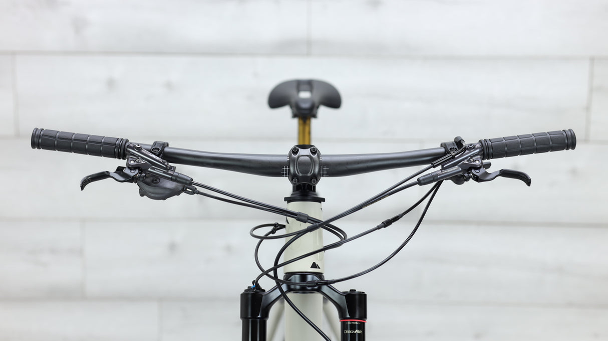 2023 Canyon Lux Trail CF Mountain Bike - Medium