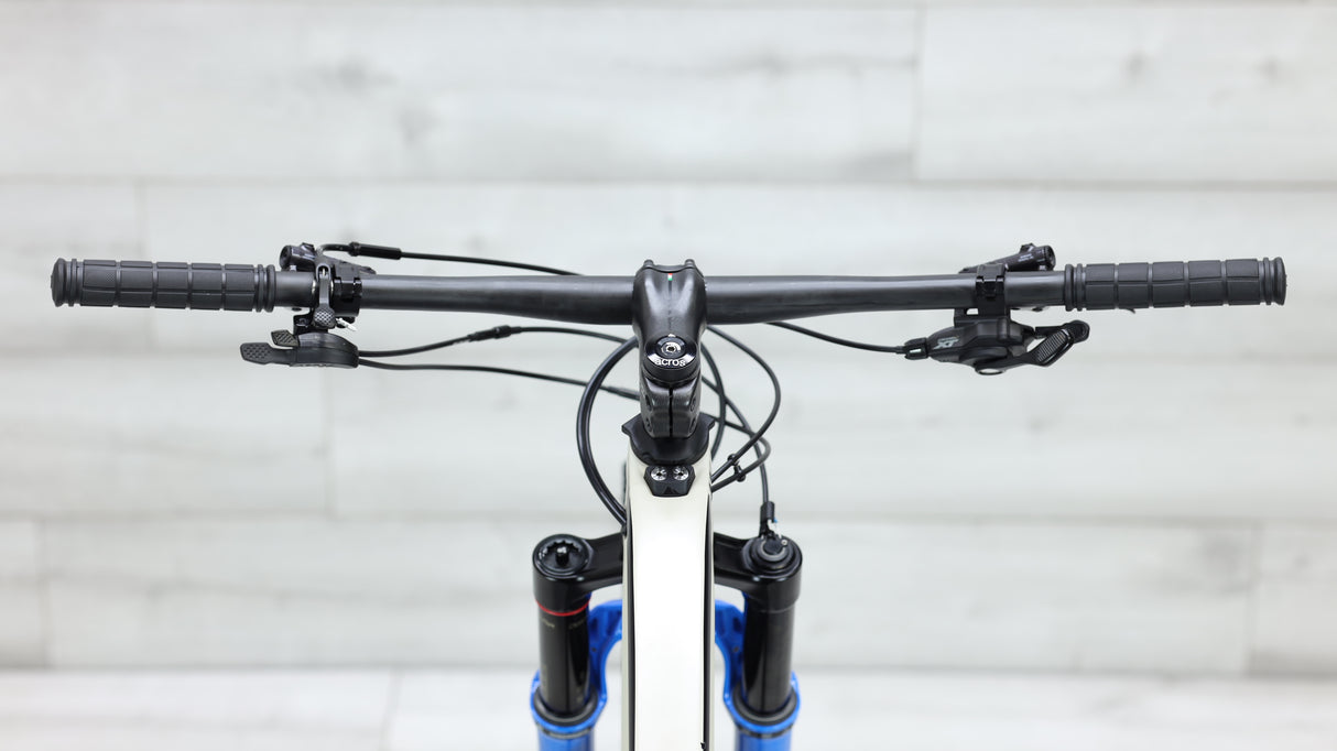 2023 Canyon Lux Trail CF Mountain Bike - Medium