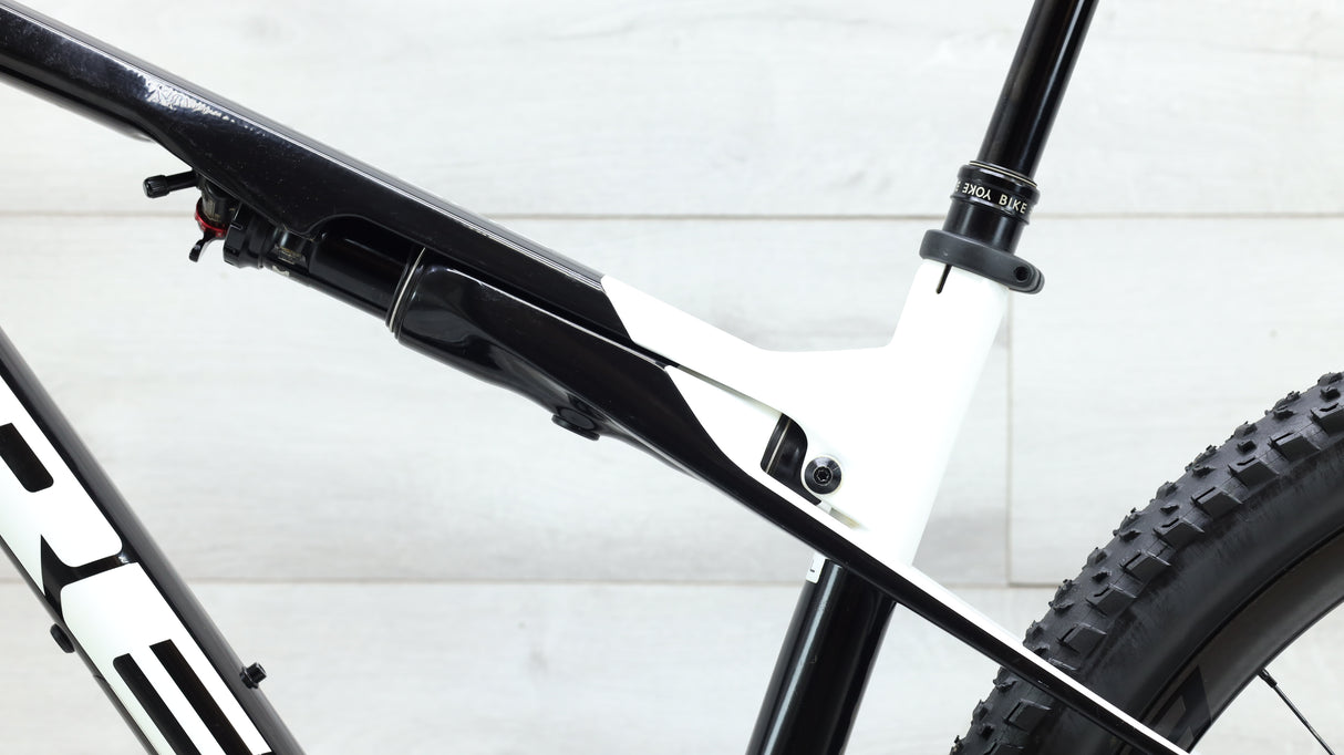 2021 Trek Supercaliber 9.7 Mountain Bike - Med/Large