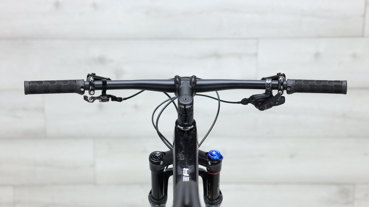 2021 Trek Supercaliber 9.7 Mountain Bike - Med/Large