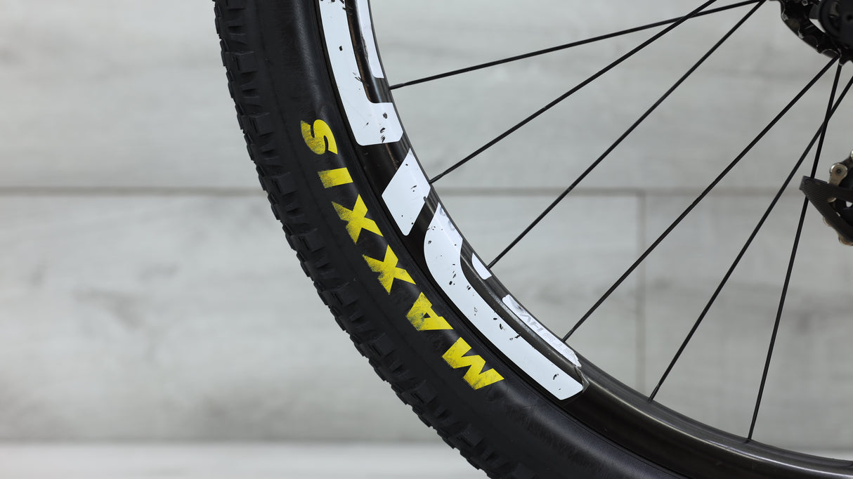 2015 Cannondale Scalpel 29 Carbon Team Mountain Bike - Medium