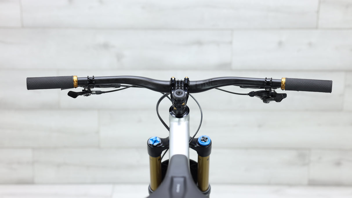 2023 Specialized Stumpjumper EVO Elite Alloy Mountain Bike - Large S4