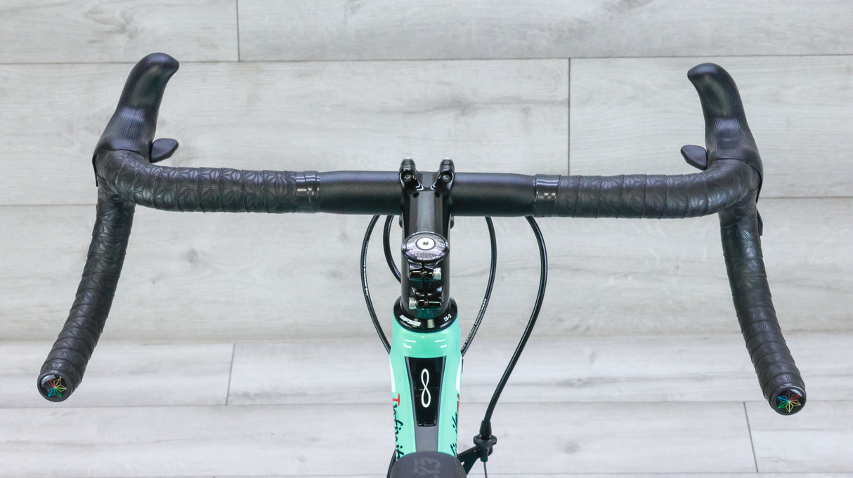 Bianchi Infinito CV Campagnolo Record Road Bike - 2017, 59cm