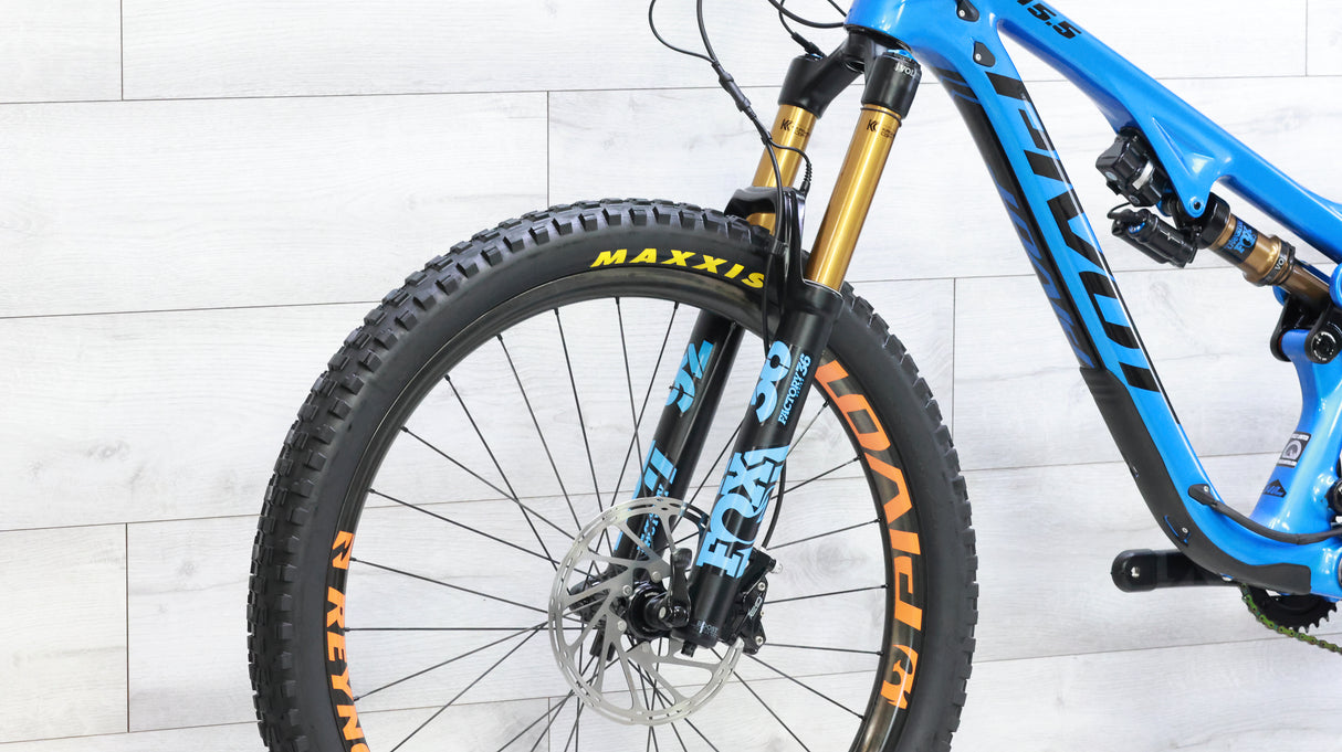 Pivot Mach 5.5 Carbon Team XX1 AXS w/ Fox Live Valve Mountain Bike - 2022, Medium