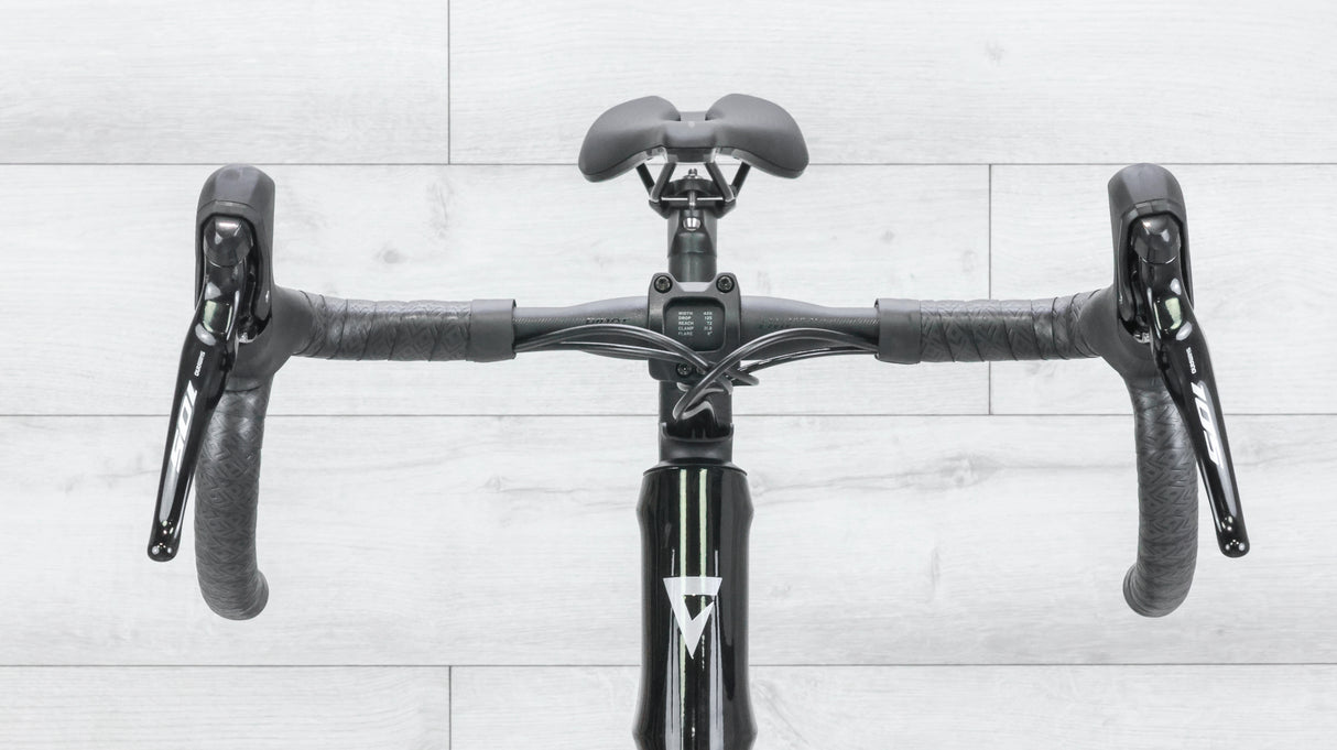 Giant Defy Advanced 2 Road Bike - 2025, Medium