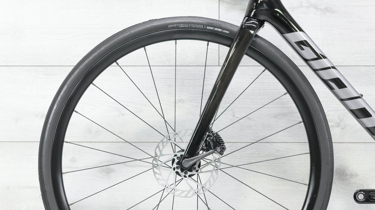 Giant Defy Advanced 2 Road Bike - 2025, Medium