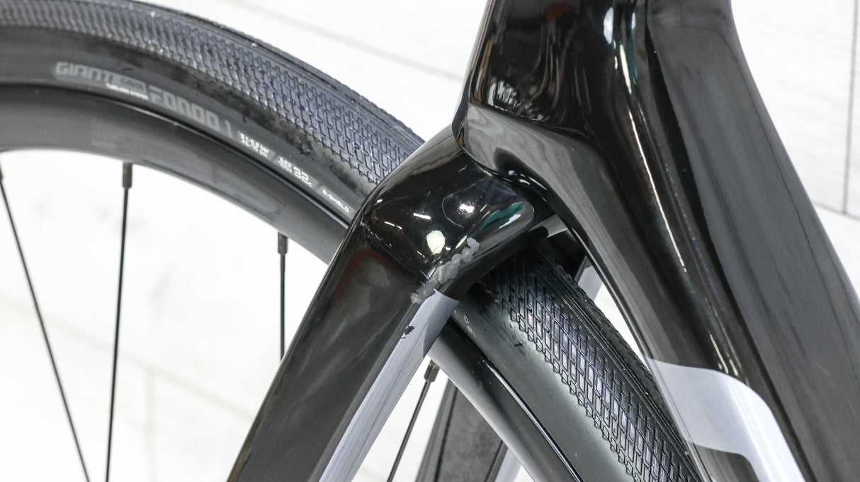 Giant Defy Advanced 2 Road Bike - 2025, Medium