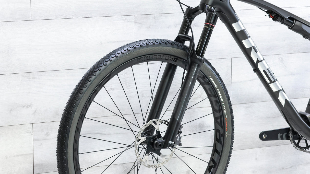 Trek Supercaliber 9.8 XT Mountain Bike - 2022, Large