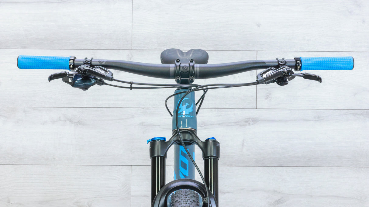 Pivot Mach 4 SL GX/X01 Mountain Bike - 2023, Small