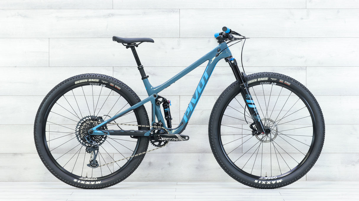 Pivot Mach 4 SL GX/X01 Mountain Bike - 2023, Small