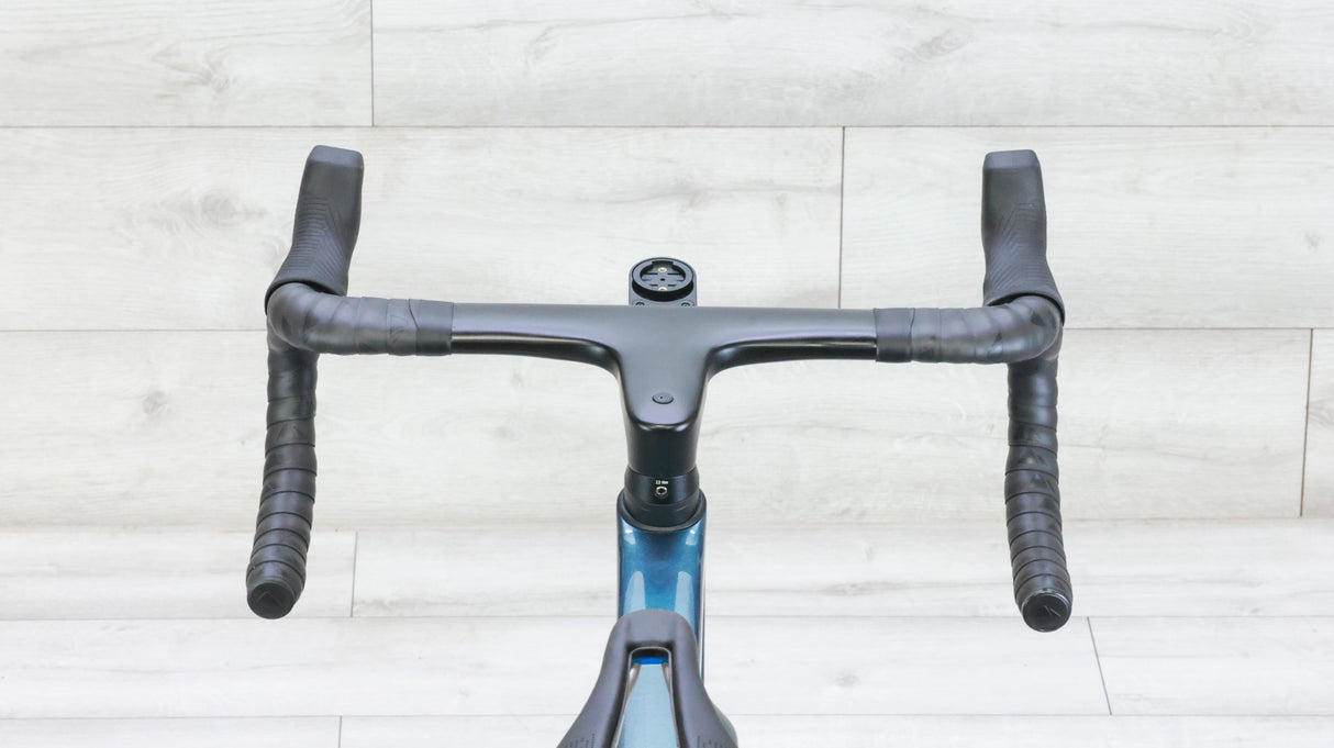 Canyon Ultimate CF SLX 8 Force AXS Road Bike - 2024, Medium