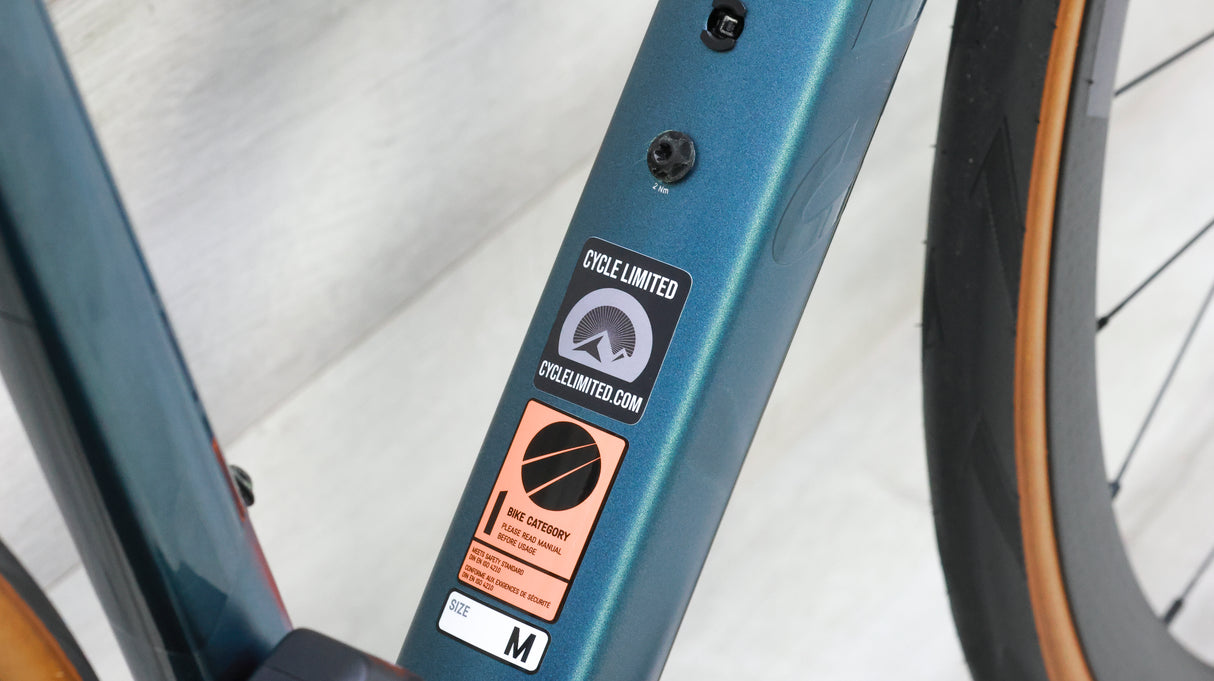 Canyon Ultimate CF SLX 8 Force AXS Road Bike - 2024, Medium