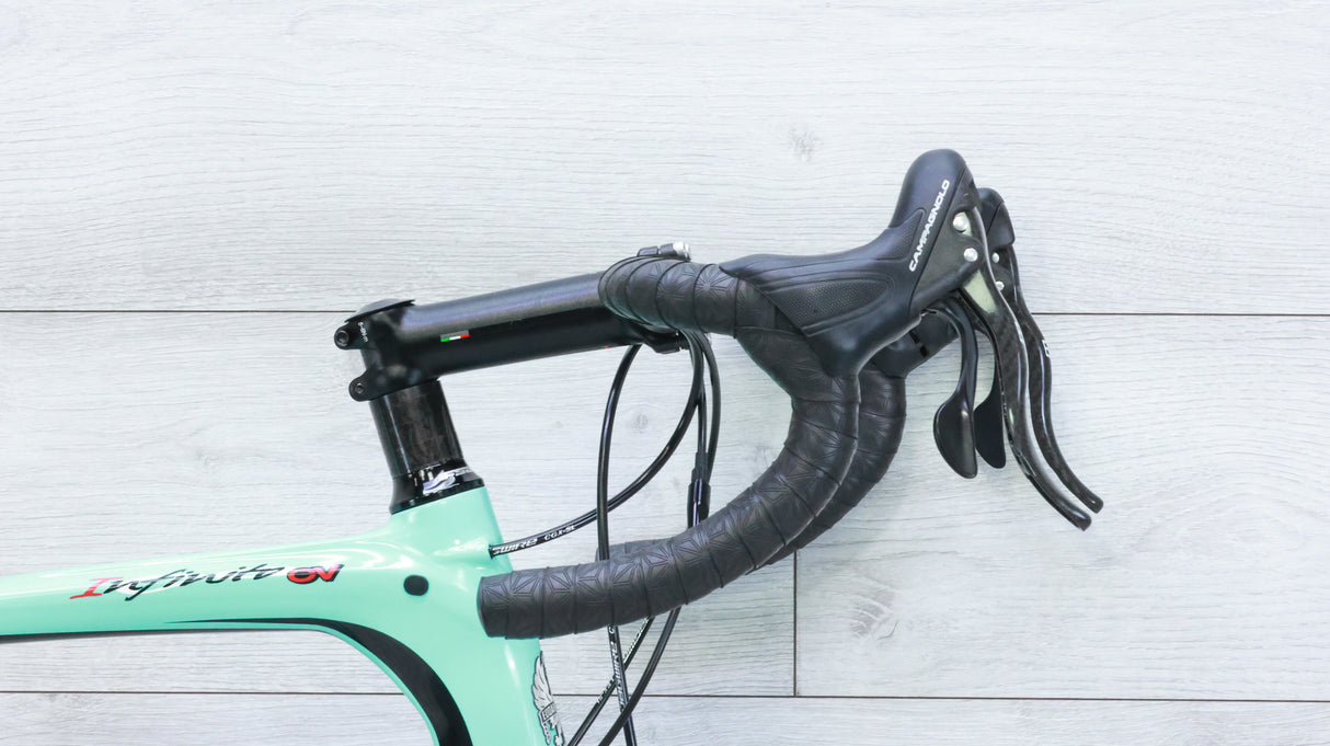 Bianchi Infinito CV Campagnolo Chorus Road Bike - 2019, 61cm