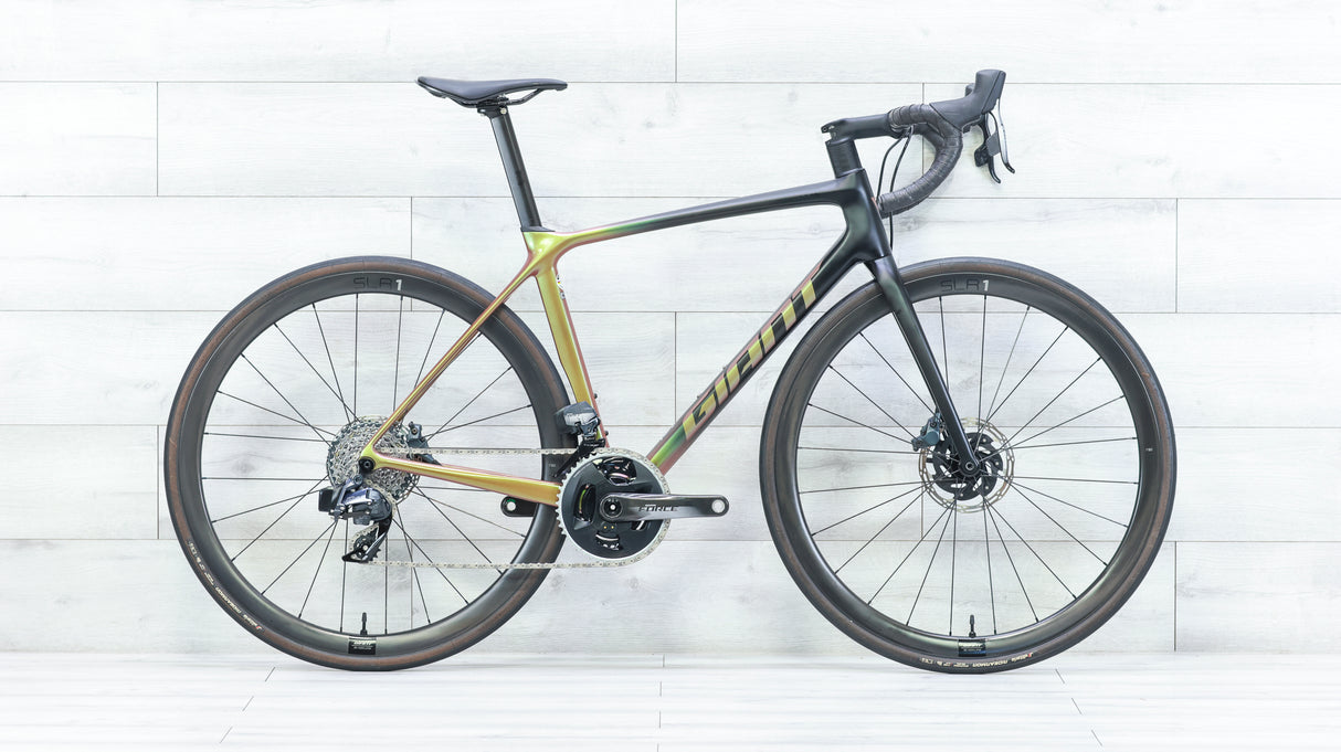 Giant TCR Advanced Pro Disc 0 AR Road Bike - 2023, Medium