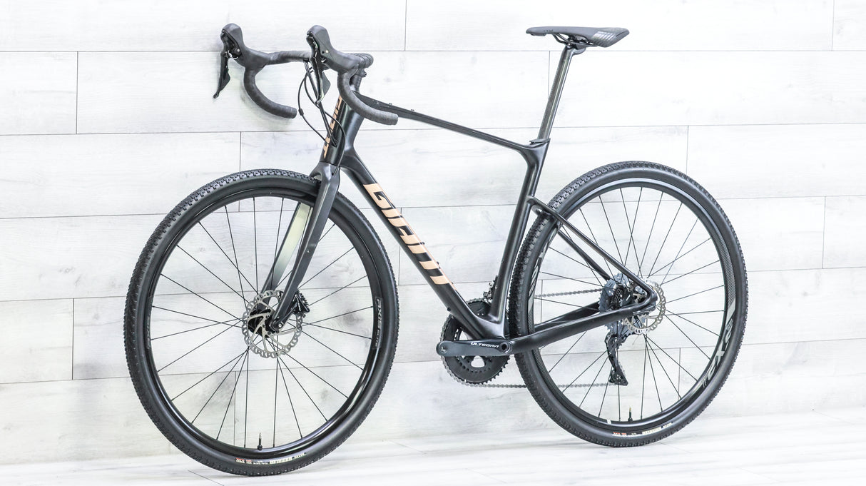 Giant Revolt Advanced 3 Gravel Bike - 2022, Large