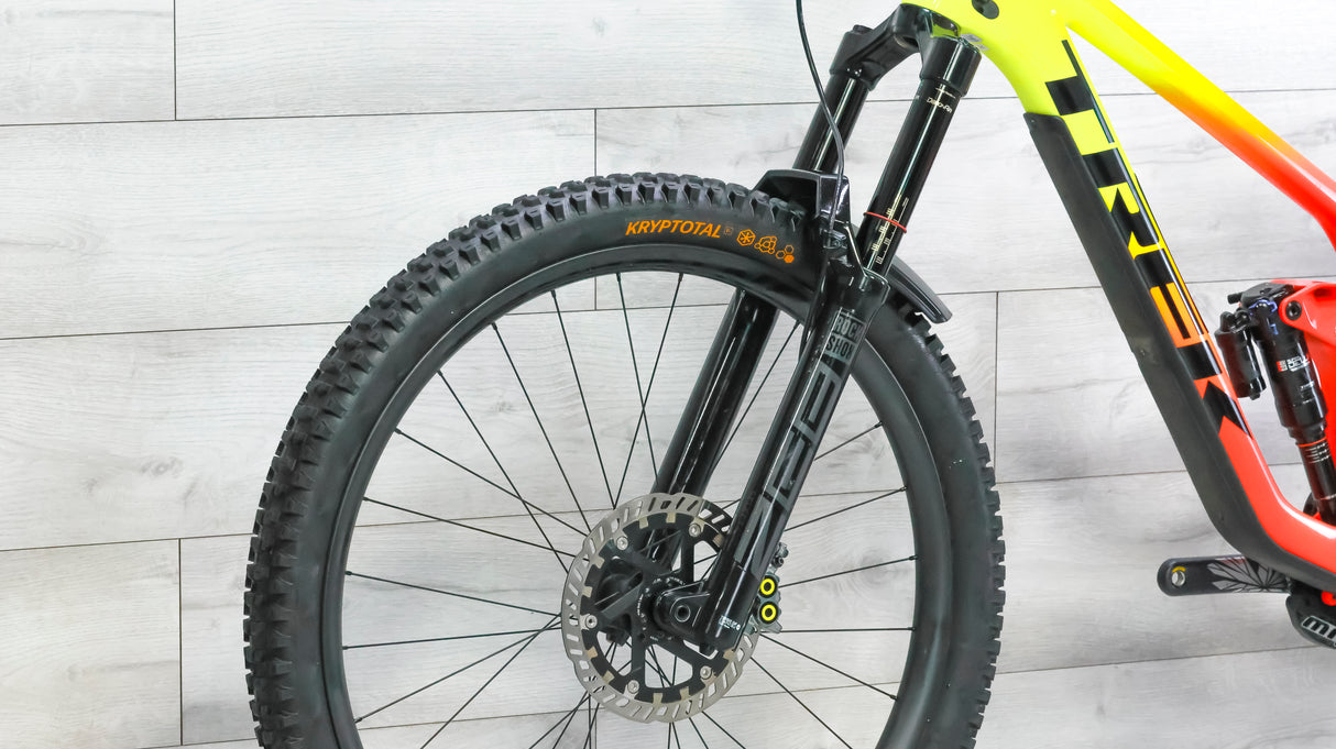 Trek Slash 9.8 GX AXS Gen 5 Project One Mountain Bike - 2023, Medium