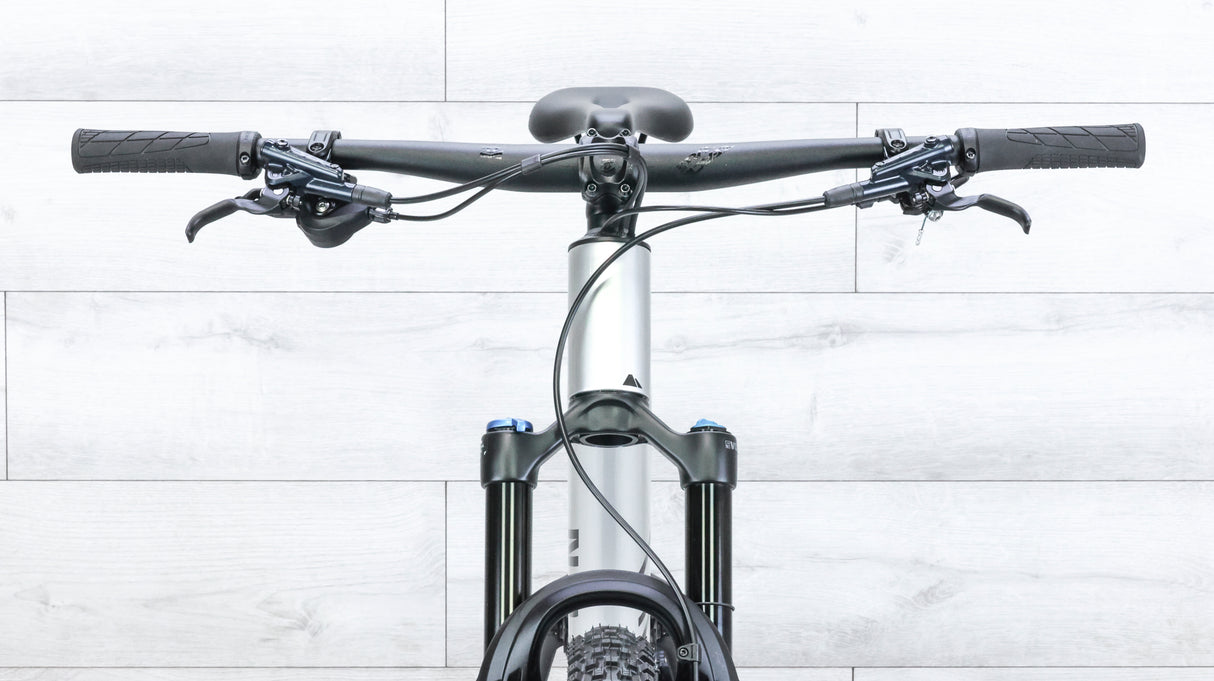 Canyon Neuron CF 8 Mountain Bike - 2024, Medium