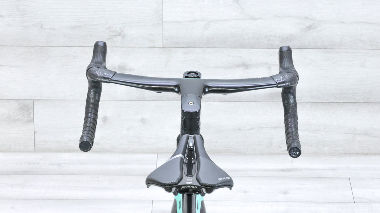 Bianchi Oltre XR4 Dura Ace Di2 Road Bike - 2021, 55cm