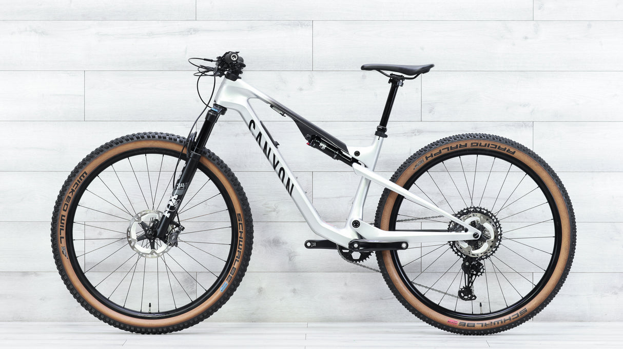 Canyon Lux Trail CF 8 Mountain Bike - 2025, Medium