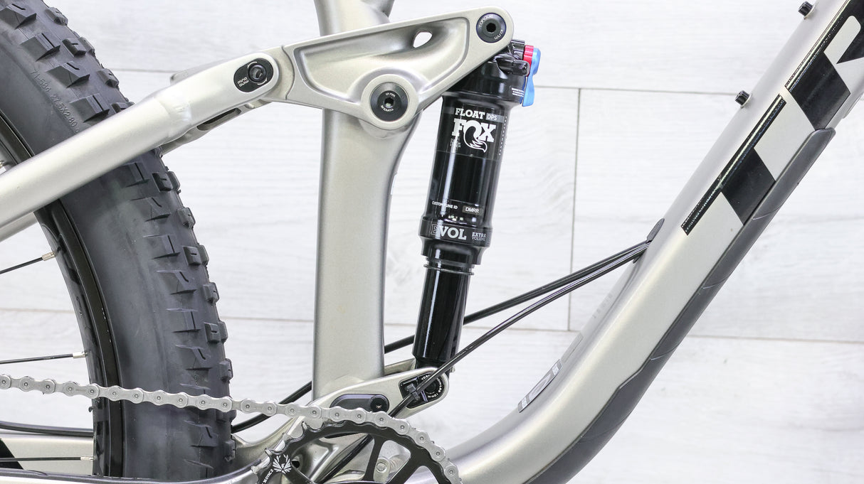 Trek Fuel EX 7 27.5 Mountain Bike - 2019, Med/Large