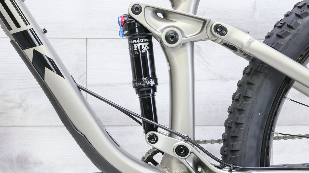 Trek Fuel EX 7 27.5 Mountain Bike - 2019, Med/Large