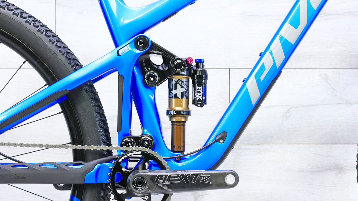 Pivot Switchblade Team XTR w/Carbon Wheels Mountain Bike - 2023, X-Large