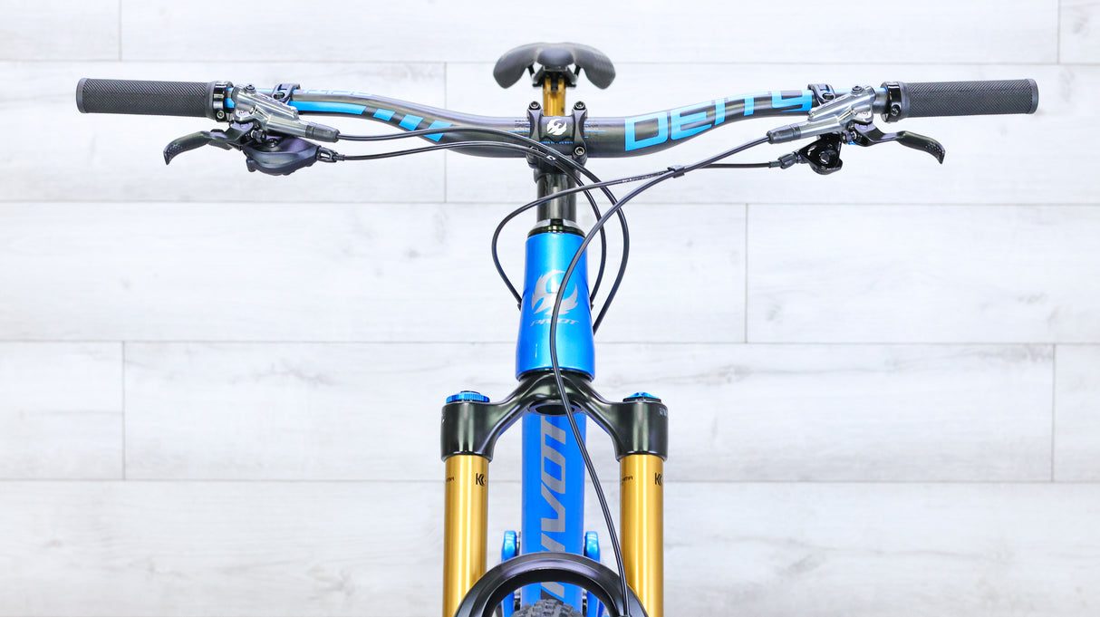 Pivot Switchblade Team XTR w/Carbon Wheels Mountain Bike - 2023, X-Large