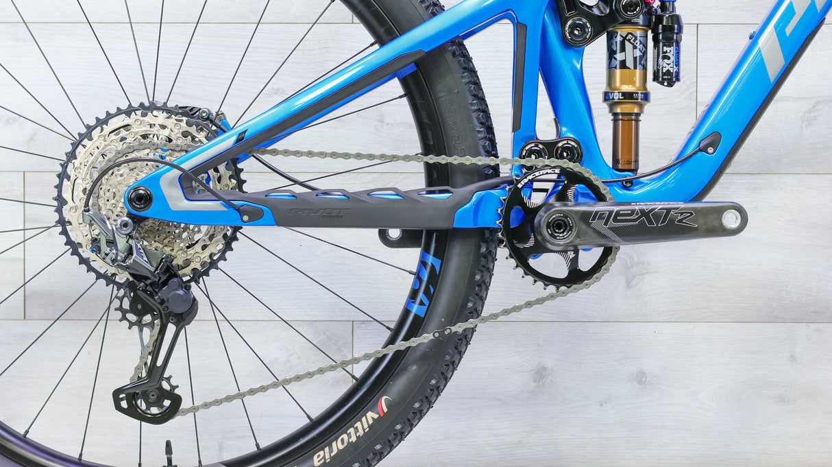 Pivot Switchblade Team XTR w/Carbon Wheels Mountain Bike - 2023, X-Large