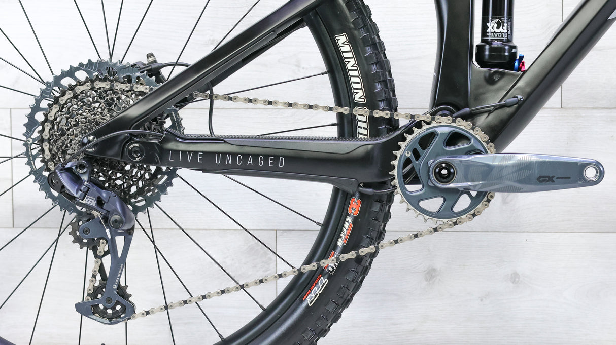 YT Izzo Pro 29 Mountain Bike - 2021, Large