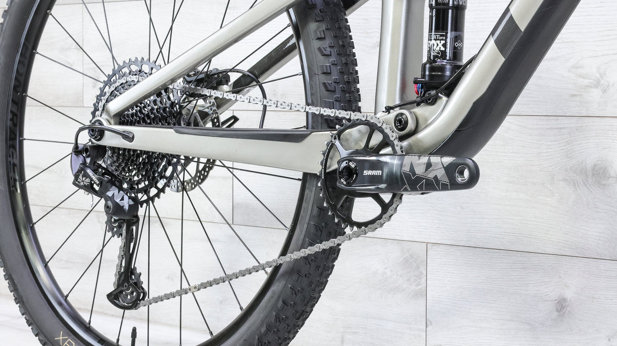 Trek Top Fuel 9.7 Mountain Bike - 2021, Med/Large