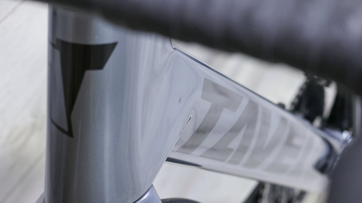 Tavelo Arow Race Polestar Ultegra Di2 Road Bike - 2024, X-Large