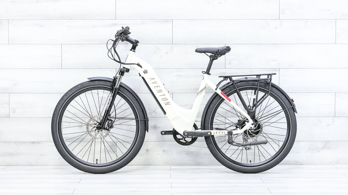 Aventon Level 2 Step-Through E-Bike - 2023, Med/Large