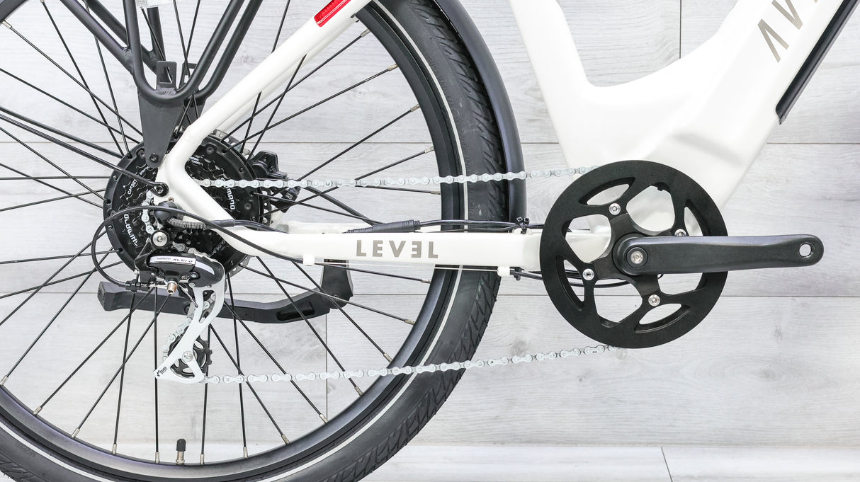 Aventon Level 2 Step-Through E-Bike - 2023, Med/Large