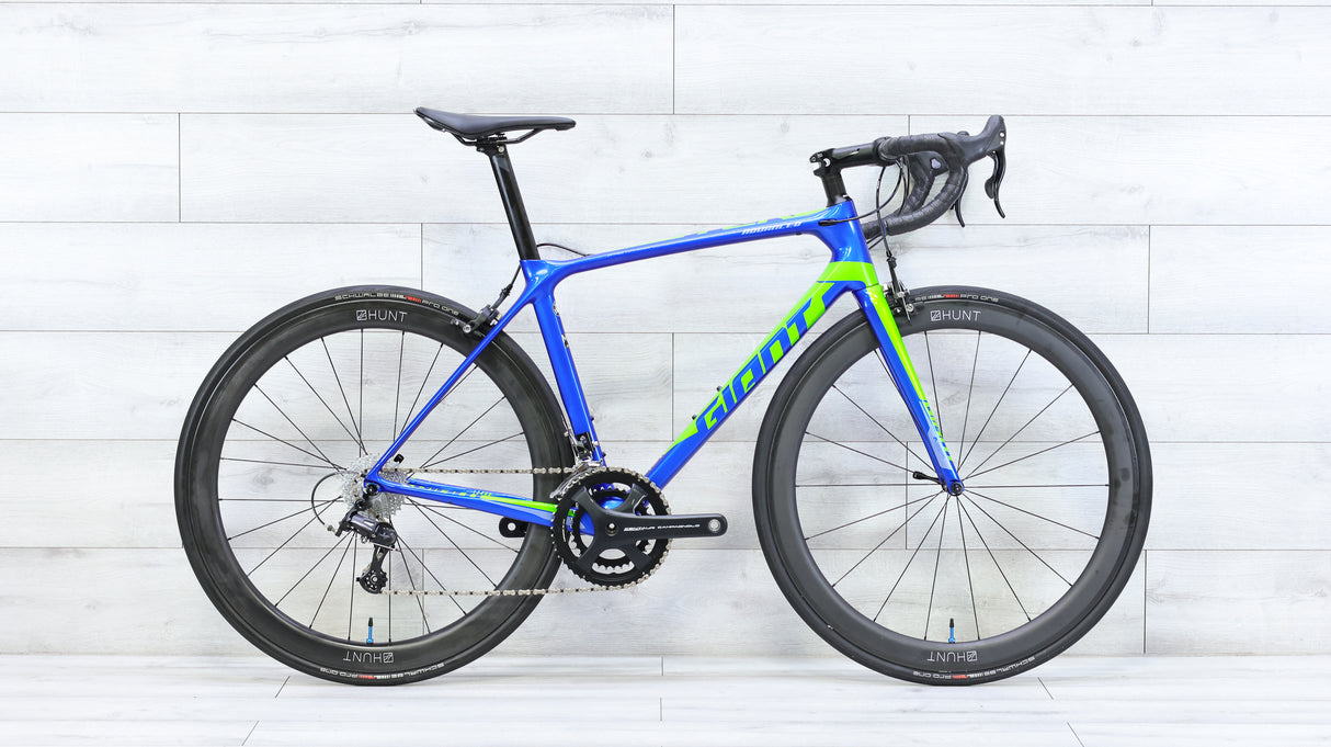 Giant TCR Advanced 2 Campagnolo Road Bike - 2019, Medium