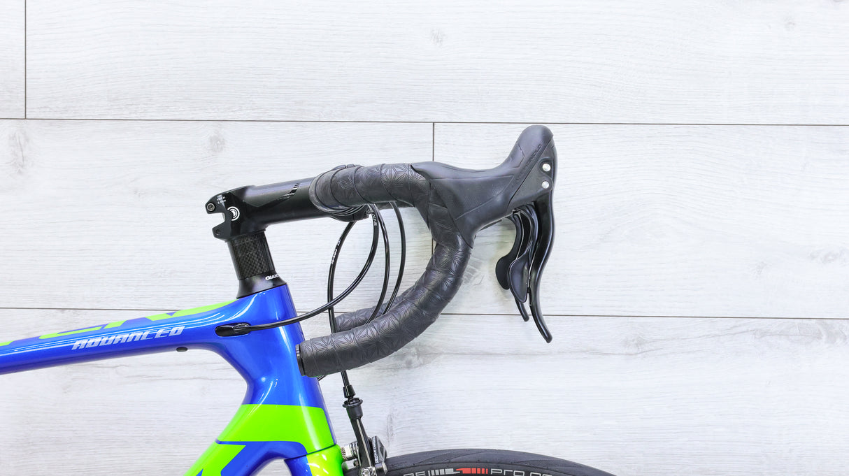 Giant TCR Advanced 2 Campagnolo Road Bike - 2019, Medium
