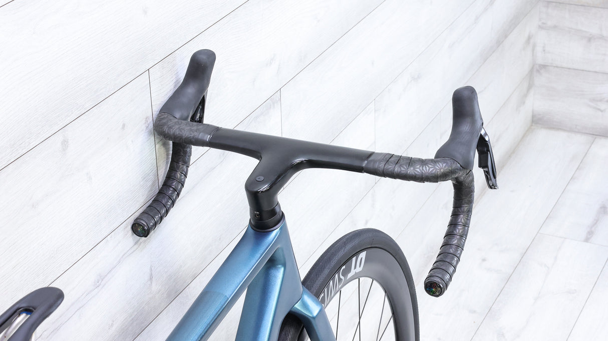 Canyon Ultimate CF SLX 8 Di2 Road Bike - 2024, Medium