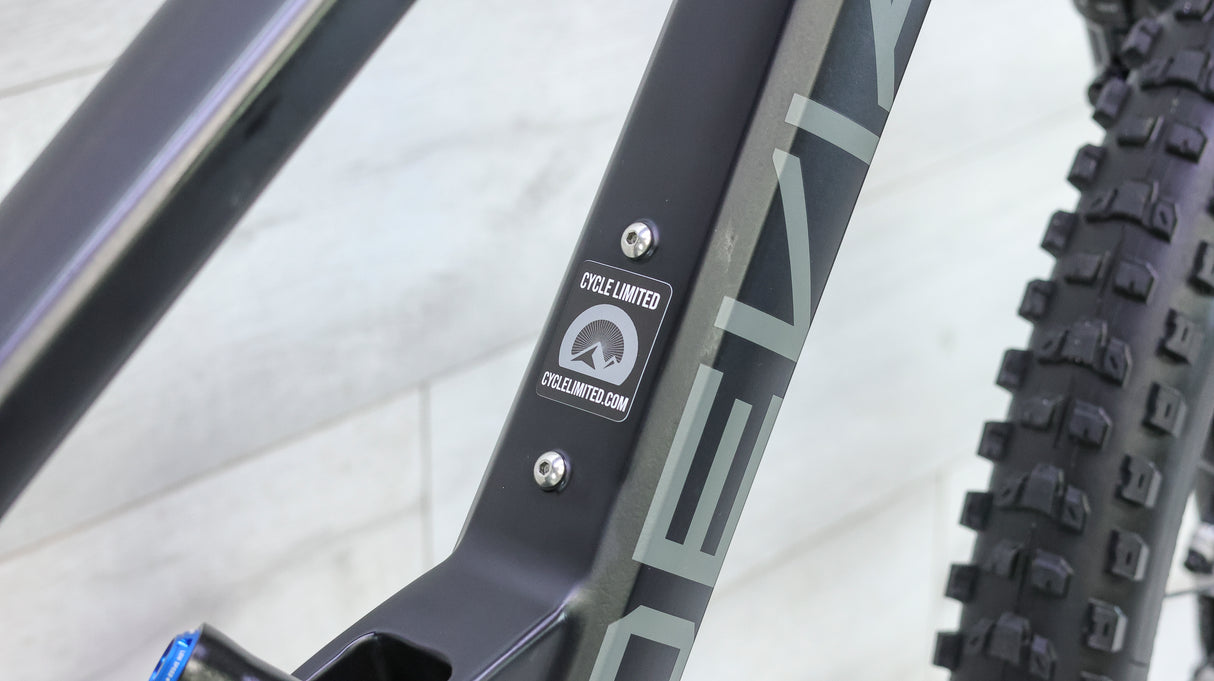 Deviate Highlander 140 Mountain Bike - 2021, Large