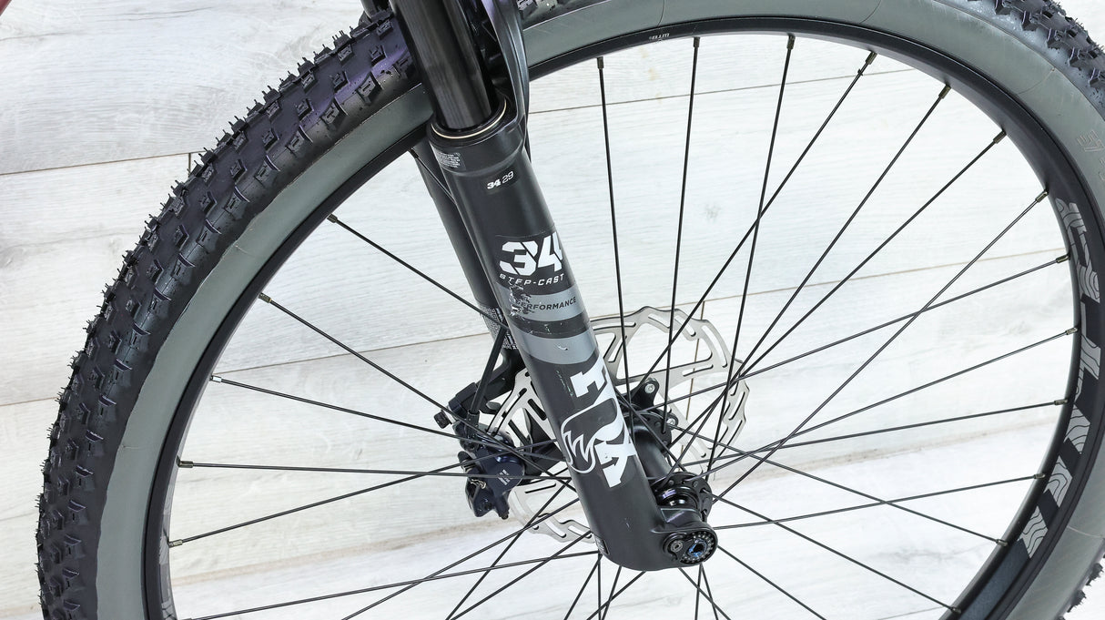 Canyon Lux Trail CF 6 Mountain Bike - 2023, X-Large