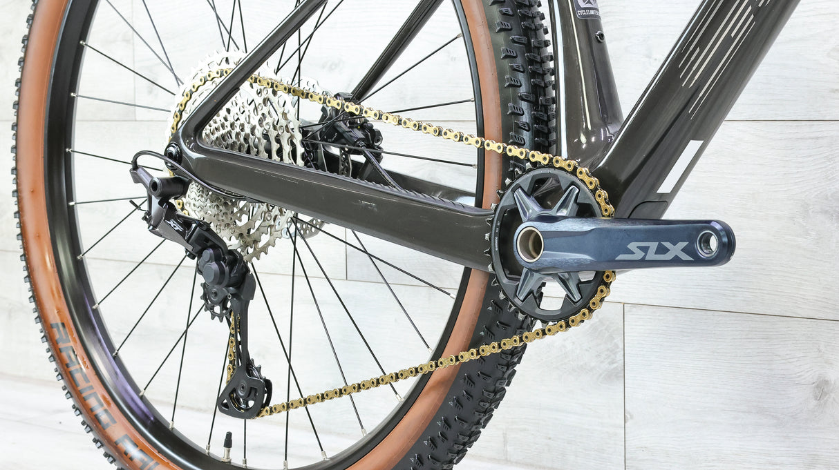 Scott Scale 925 Mountain Bike - 2023, Medium