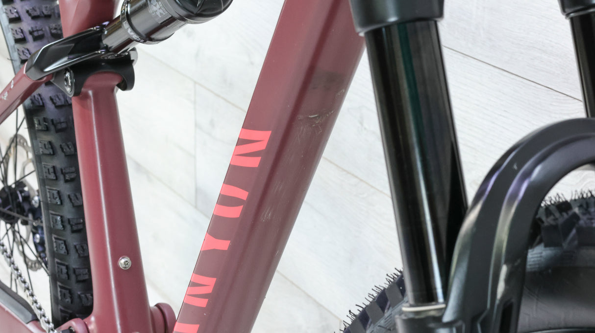 Canyon Lux Trail CF 6 Mountain Bike - 2023, Small