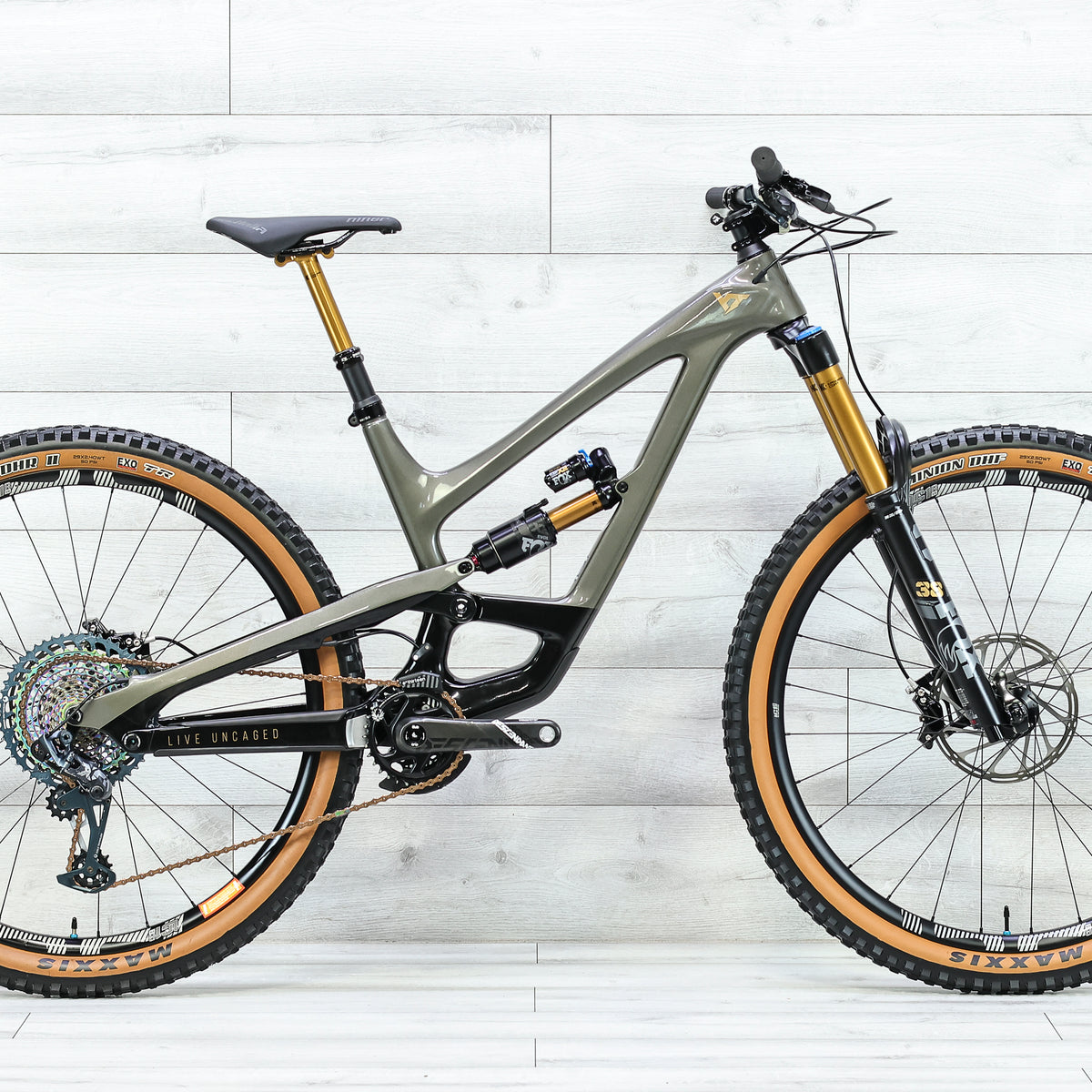 YT Capra Elite 29 Mountain Bike