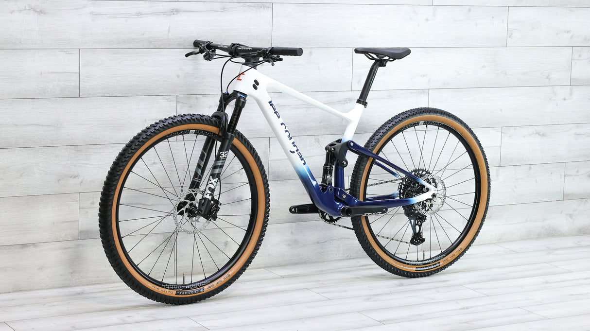 Lee Cougan Crossfire 428 Air Mountain Bike - 2024, Medium